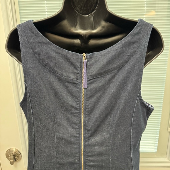 Flattering Tie Front Denim Dress - Picture 5 of 8